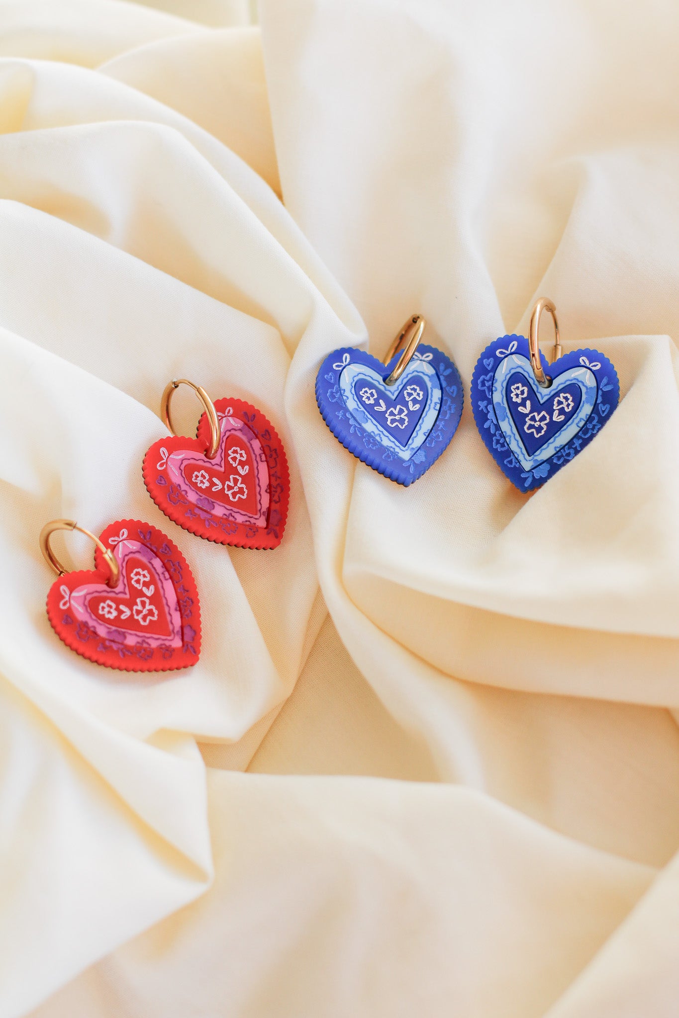 laufey - lover girl floral heart hoops