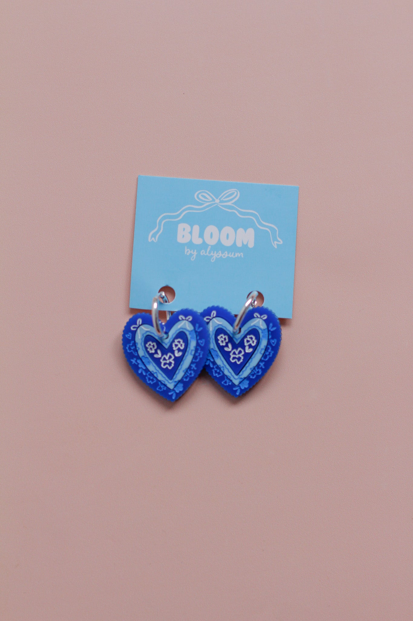 laufey - lover girl floral heart hoops
