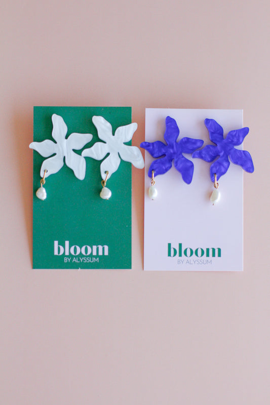 lucille - flower pearl studs