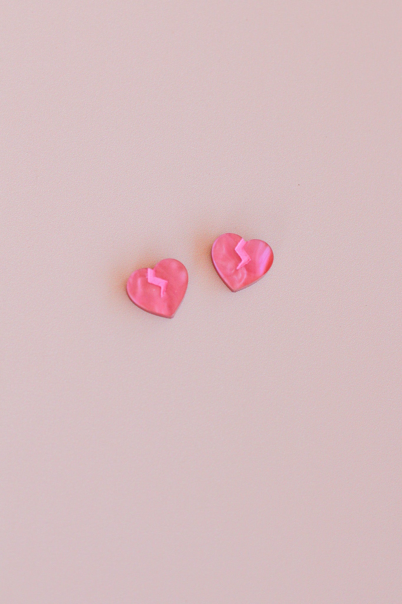 I can do it with a broken heart studs