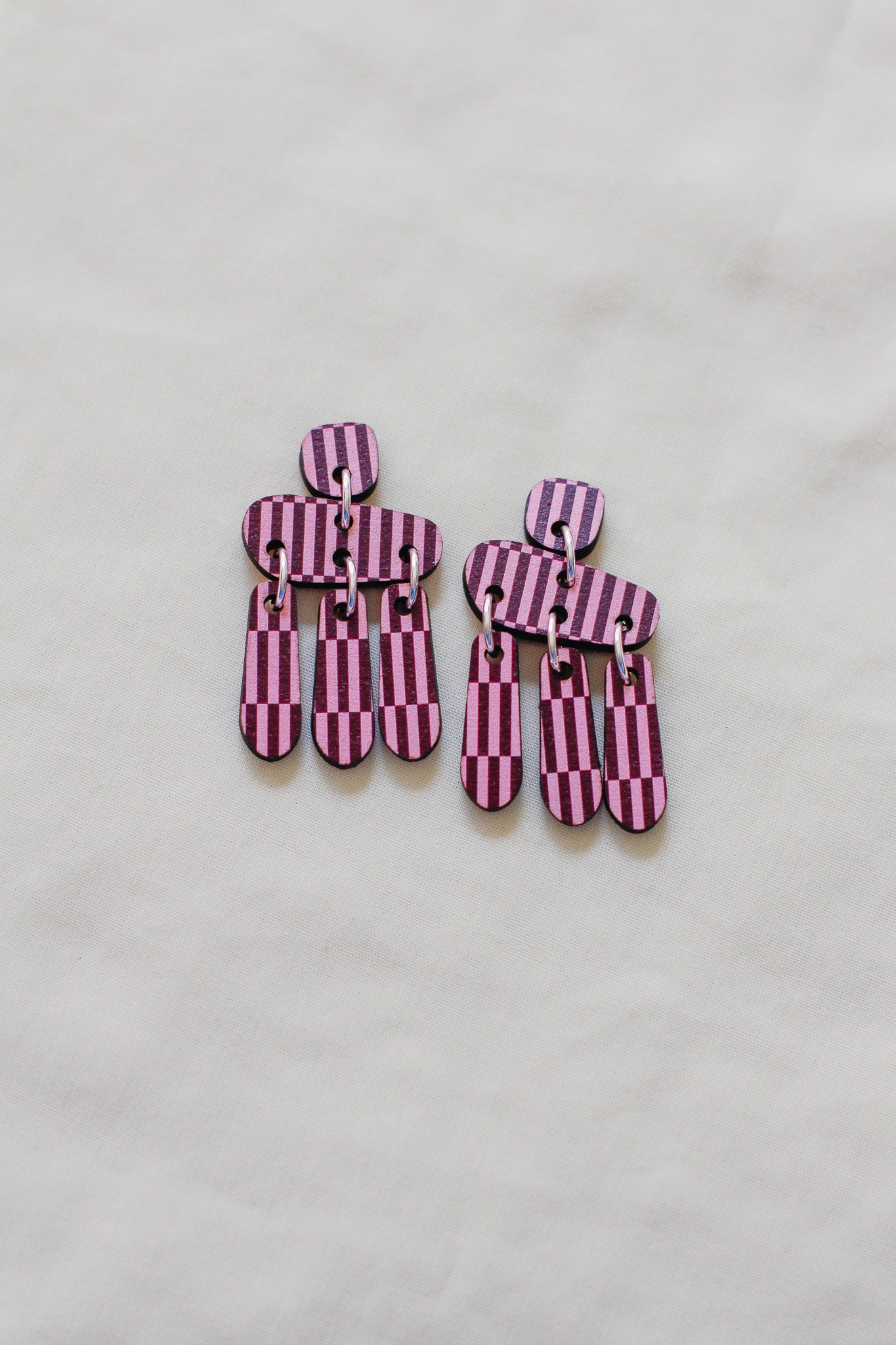 maple - patterned organic shape wooden dangle earrings
