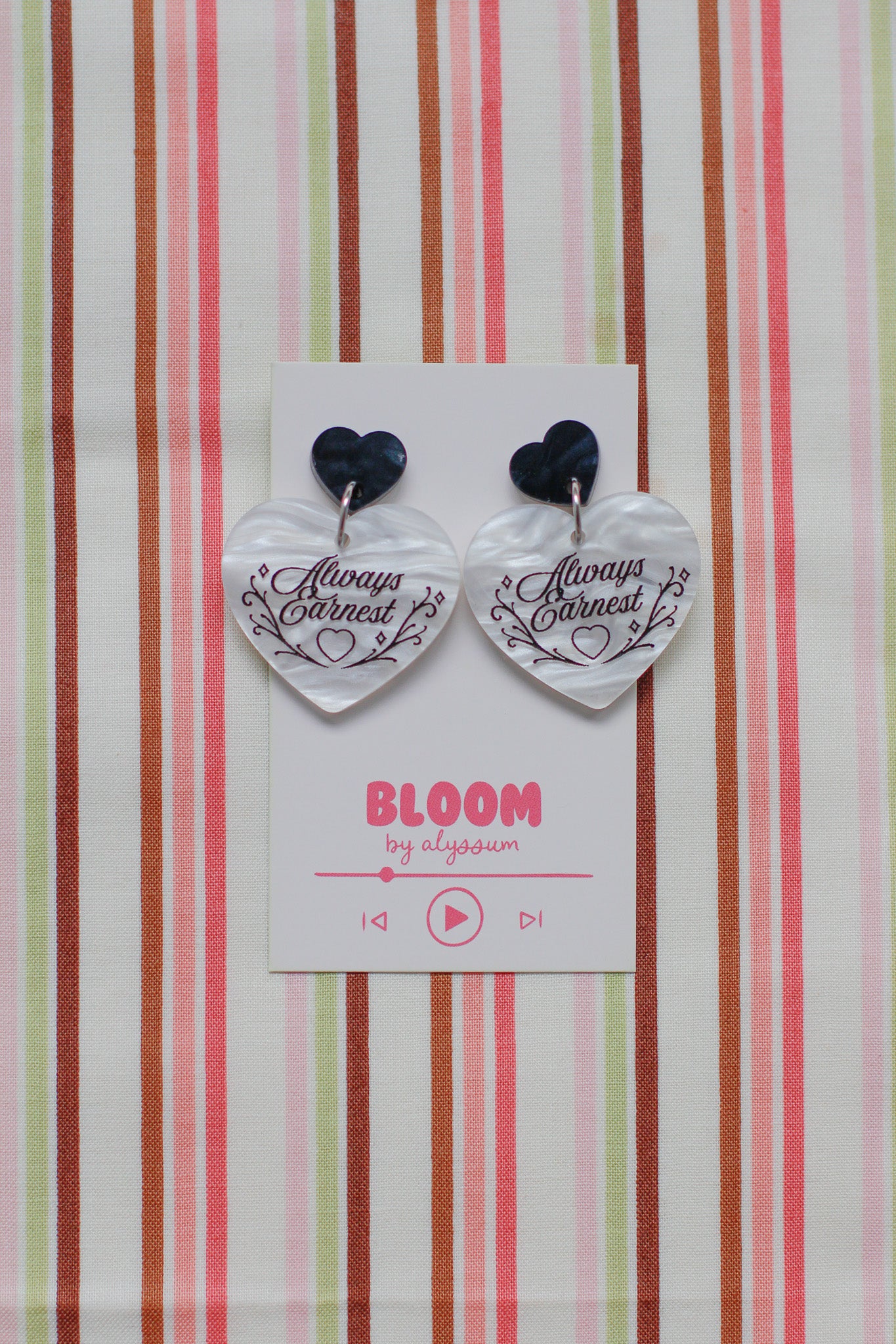 charli - wink wink heart dangle earrings